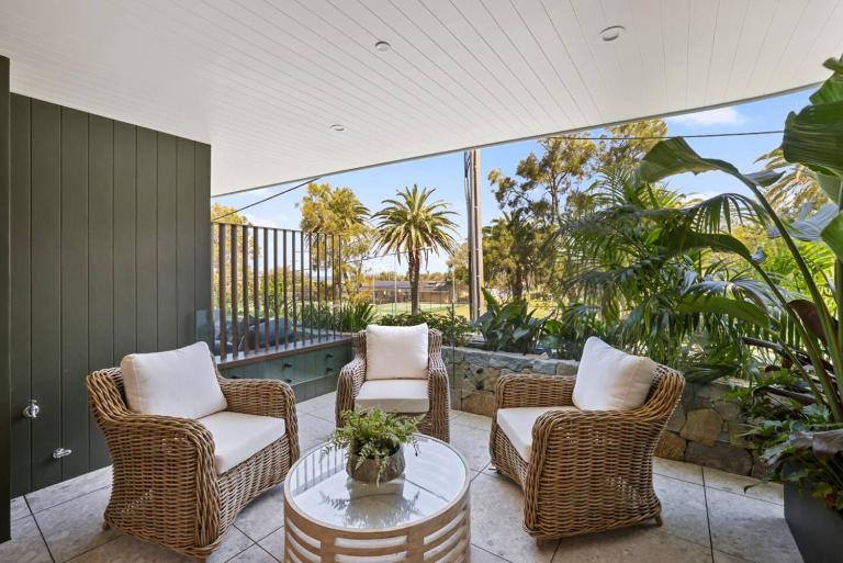 Stunning designer 3 Bed 2 bath opp Long Reef Golf Course - Ferienwohnung Killawarra