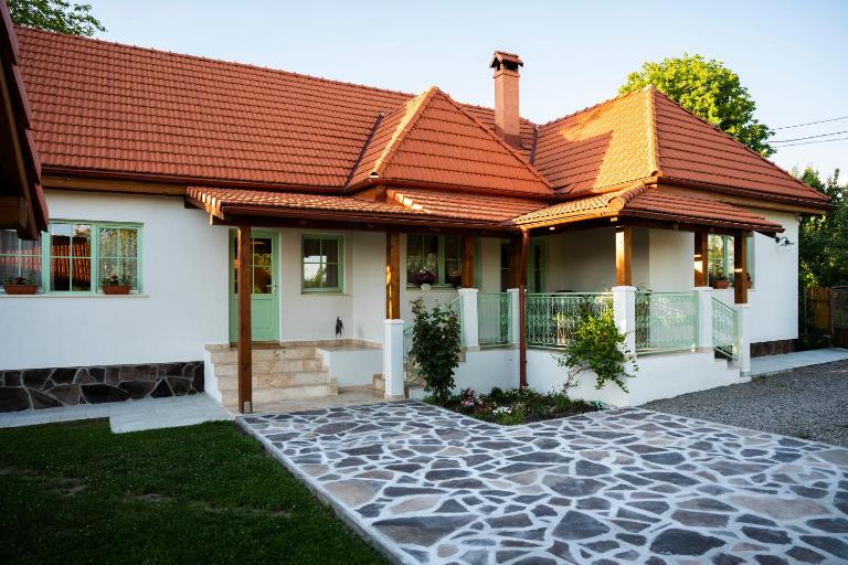 Casa din Livadă - Jabenița - B&B Jabenița