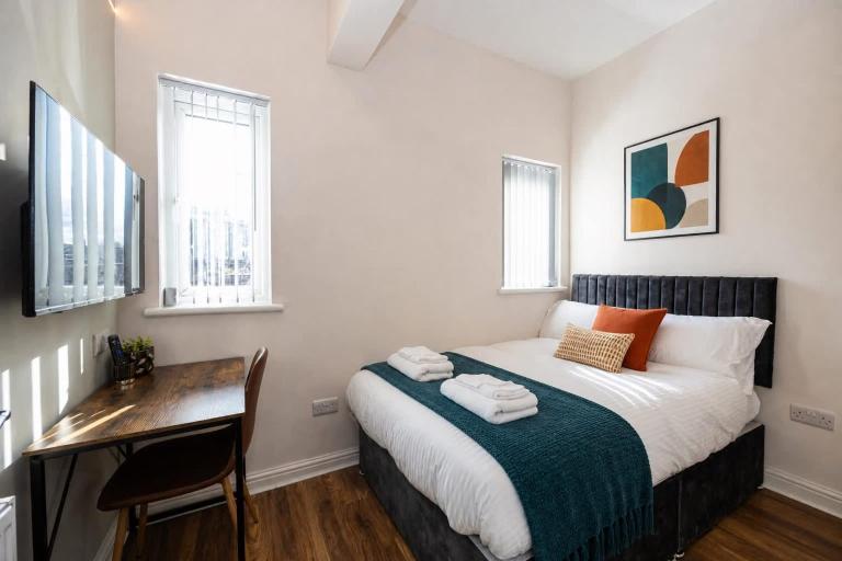 Groves Room 2 Hospital & City Access - B&B Manchester