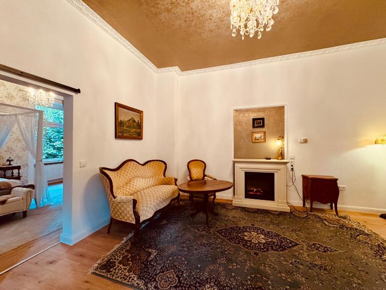 Ferienwohnung Romy an der Lahn - Mythen - Bed and Breakfast Marburg