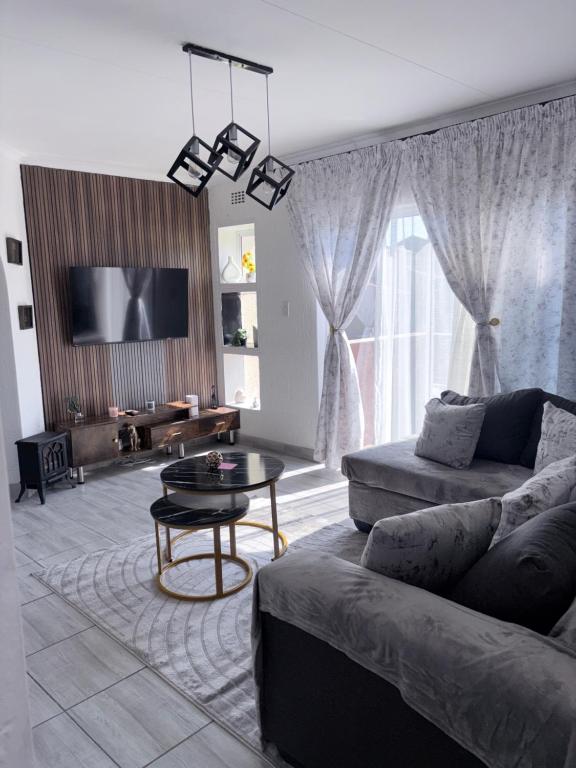Living at JoeN Heights - B&B Johannesburg