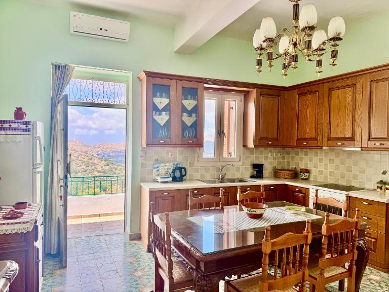 ROSABELLA HOME ( FILOTI VILLAGE ) - Bed and Breakfast Filótion