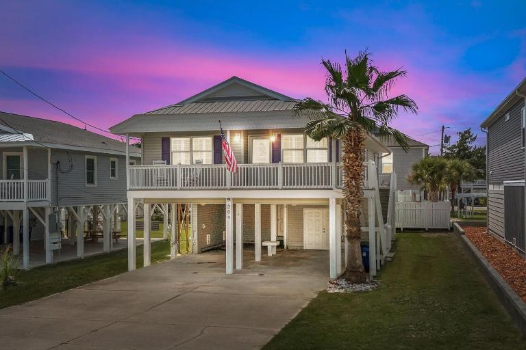 Grove Cove | Beach 2 Min | Dog-Friendly | Hot Tub - Chambres d'hôtes Myrtle Beach