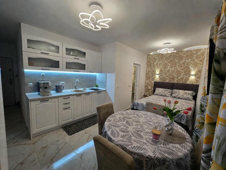 VIP Limited - B&B Slanchev Bryag