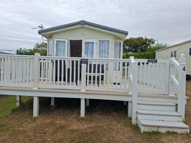 J & A's - Ferienwohnung Aberaeron