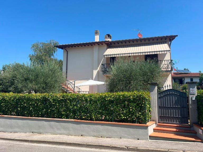 Appartamento Giglio Rosso - Ferienwohnung Scarperia