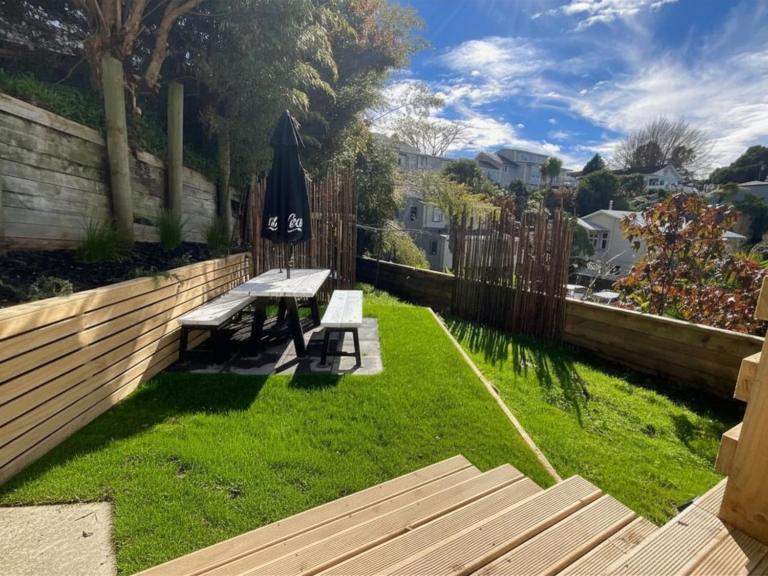 Heritage Heart, City Smart - 4BR Villa Great Views - Chambres d'hôtes Tauranga