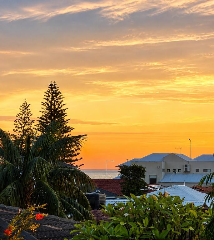 Mullaloo Beach Home - B&B Perth