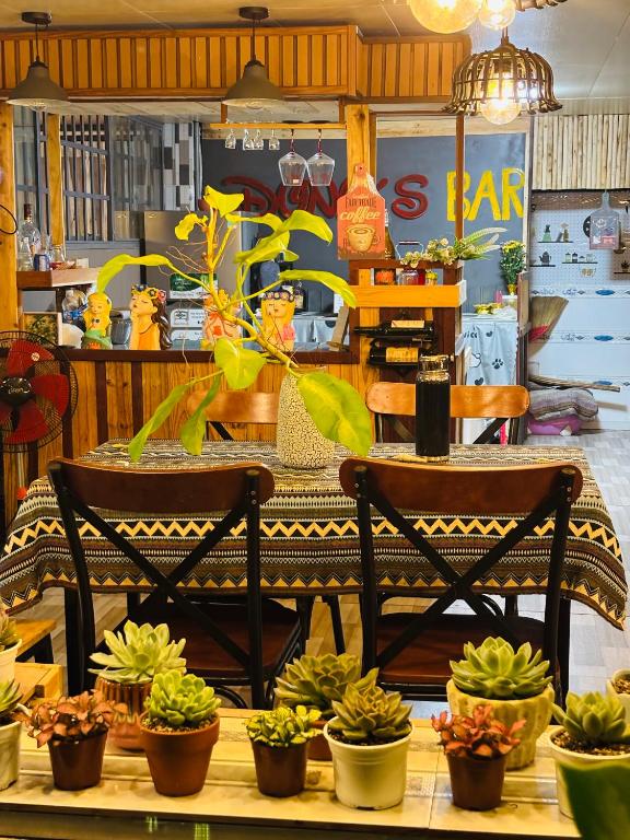 Homestay Hẻm - Bed and Breakfast Ấp Bình Trung