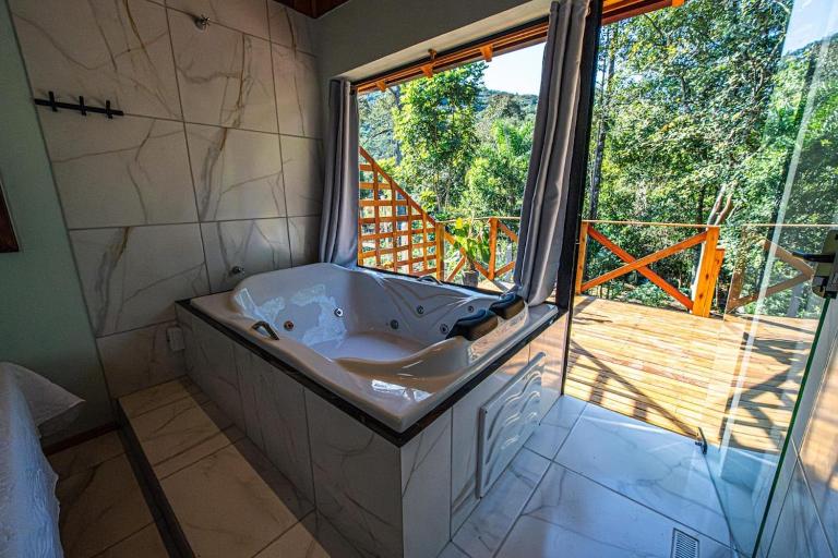 Chalé Andorinhas-Banheira de Hidro e Vista Linda! - B&B Rolante