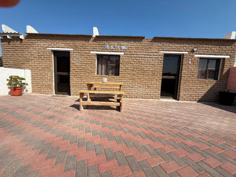 Shalom Self Catering - B&B Lüderitz