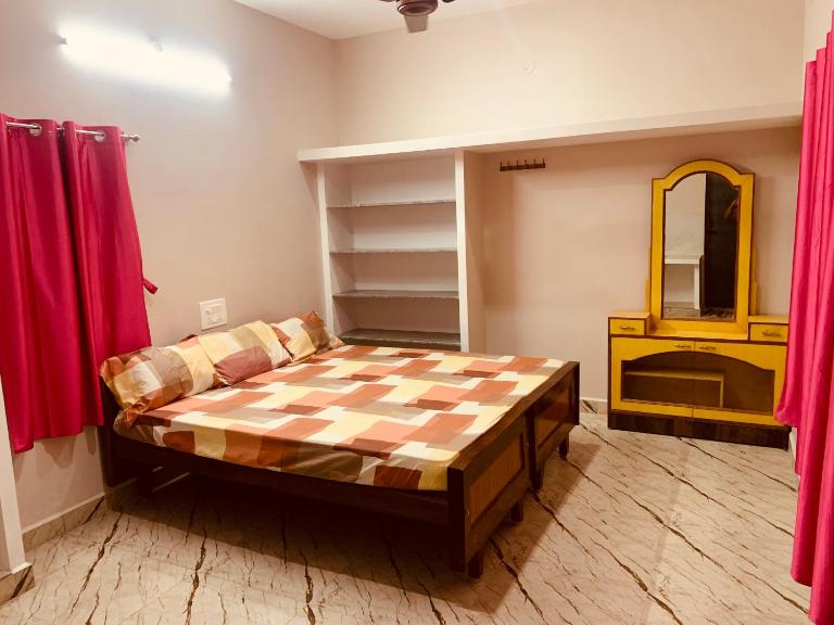Aishwarya home stay 3beds - B&B Kanchipuram