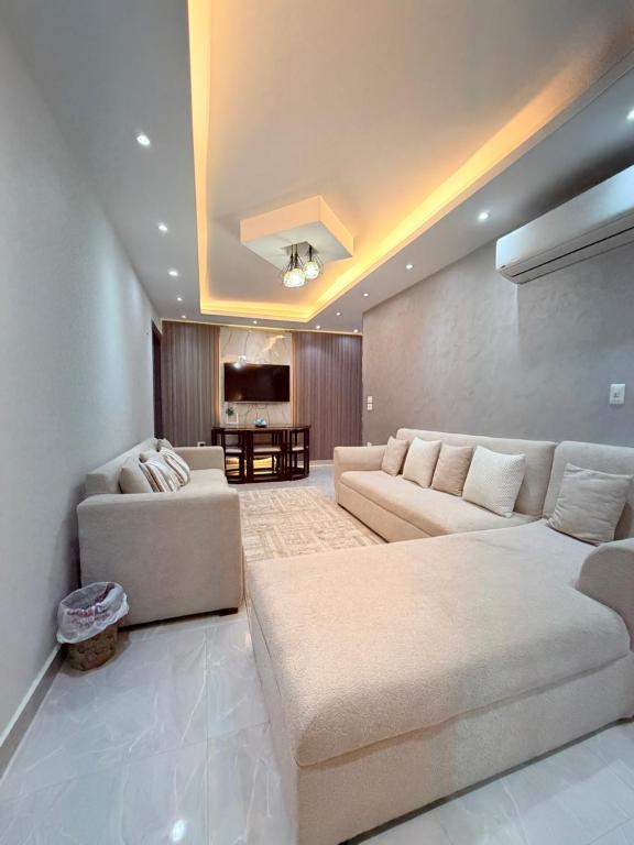المهندسين ميدان لبنان2 - Ferienwohnung Kairo