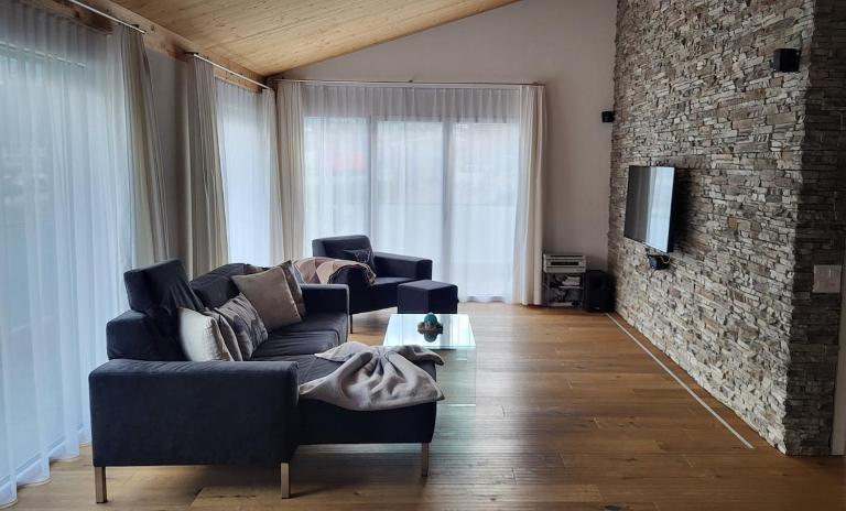 Stylish, modern Alpine apartment in Disentis - Bed and Breakfast Disentis