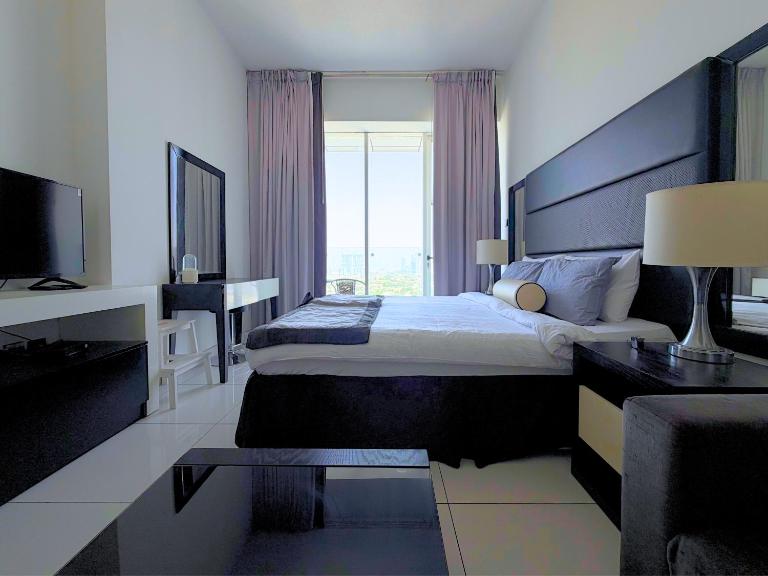 Stylish Studio in Giovanni Suites Dubai Sports City - Ferienwohnung Dubai