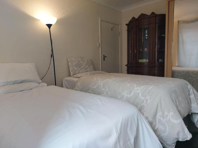 Cranford , Heathrow Airport - B&B Cranford