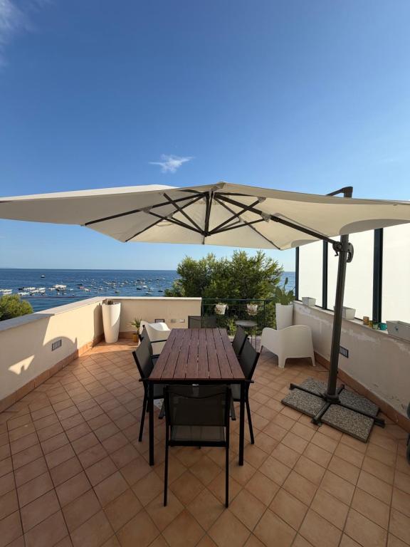 Rooftop Infinity Rooms - B&B Maiori