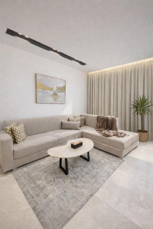 Luxury Apartment - 2 bedroom 2 bathroom 5 mins walk from Corniche, Mall and Station - Families Only - Ferienwohnung Tanger
