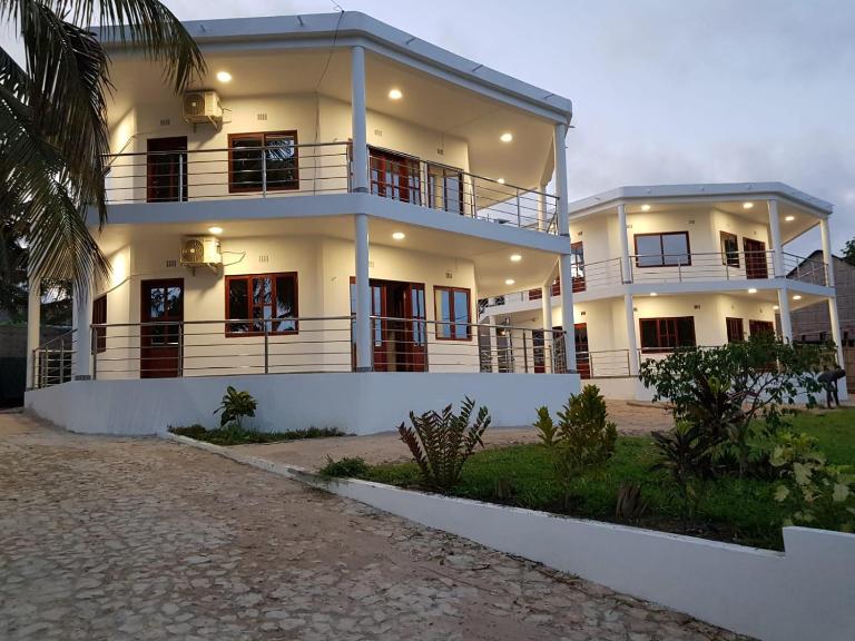 Modern Seaview Apartments - Chambres d'hôtes Vilankulo