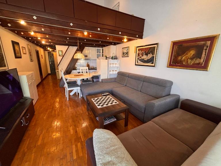 Upscale Live-In Apartment - B&B Sveti Stefan