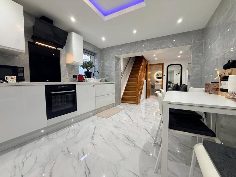 Brand New! - B&B Cardiff
