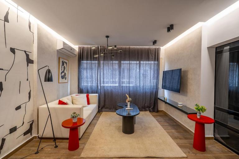 Modern 2 Bedroom Apartment 5 Minutes from Airport - Ferienwohnung Kairo