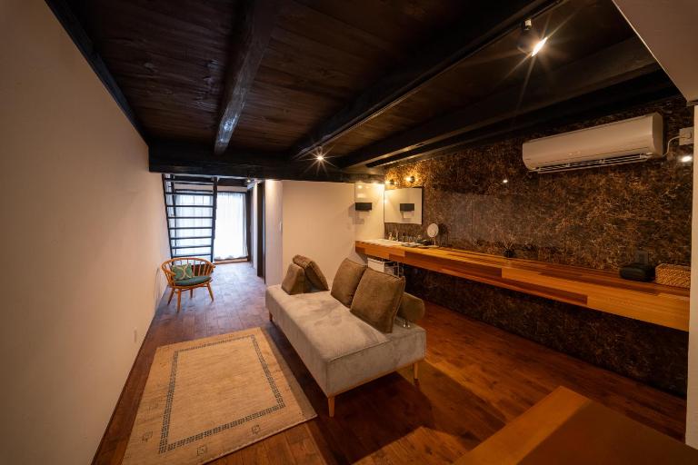 喆Tetsu Takayama - B&B Takayama