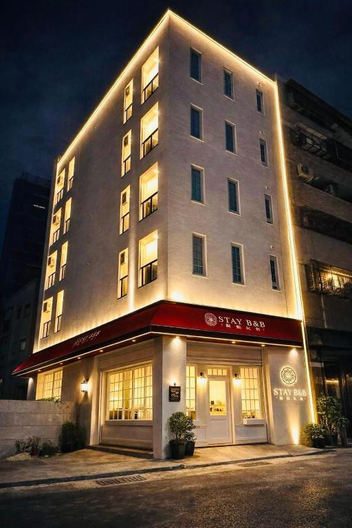 台南中西區駐點民宿-陽台景觀電梯浴缸房型 - B&B Tainan