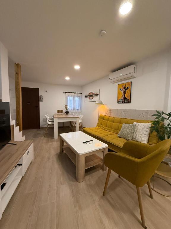 Casa Amarilla - Bed and Breakfast Villajoyosa