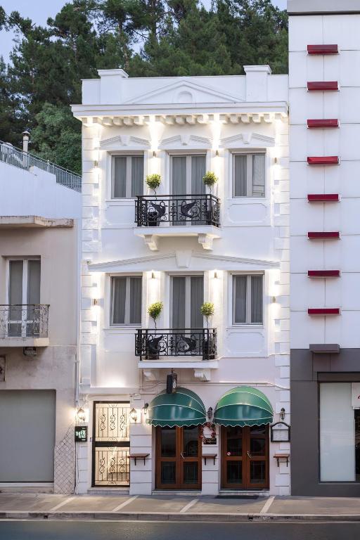 The Jax Luxury City Suites - Chambres d'hôtes Igoumenitsa