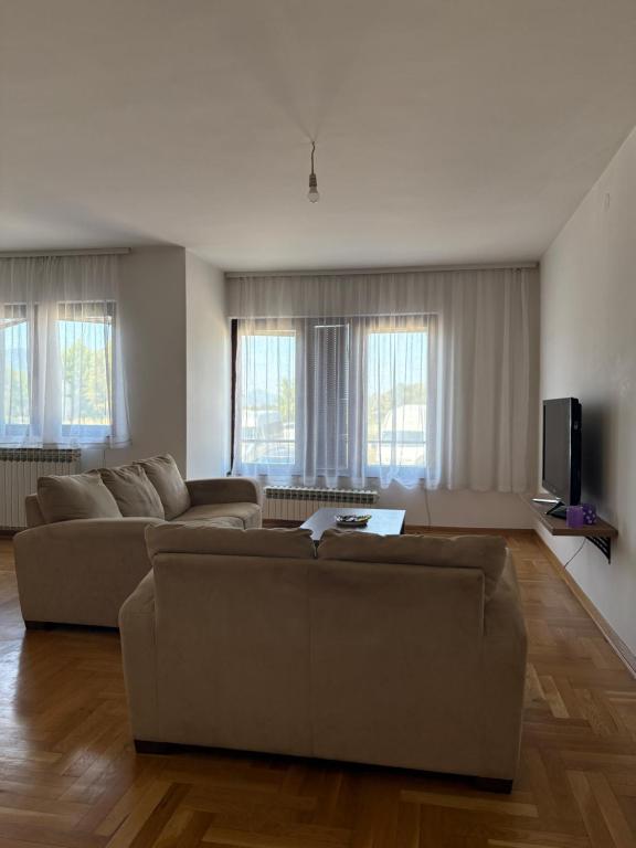 Reshó Apartment - B&B Sarajevo