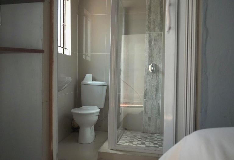 Poblars Guest House - B&B Johannesburg