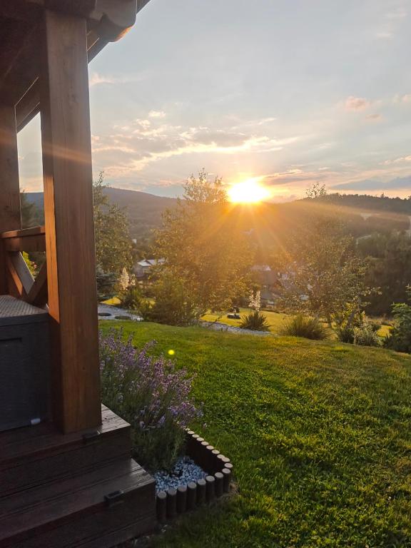 DOMKI KOLOROWE - B&B Marciszów