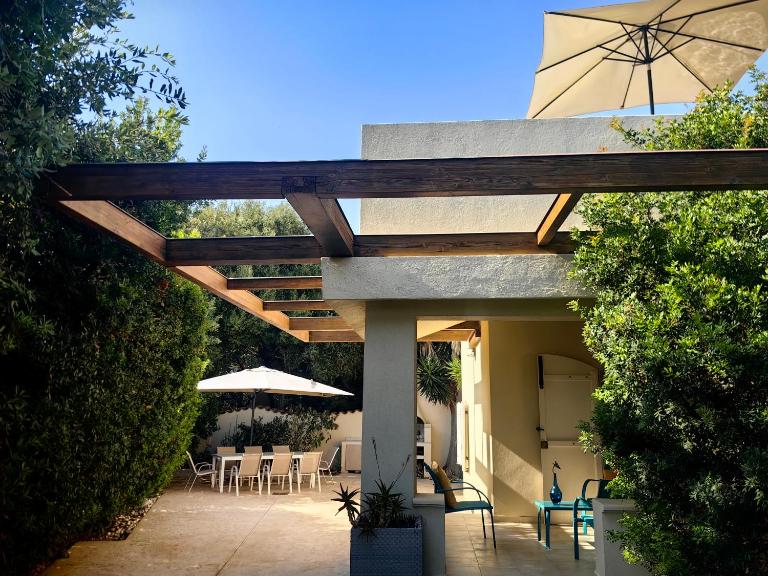 Villa Marina Art Guesthouse - B&B Putzu Idu