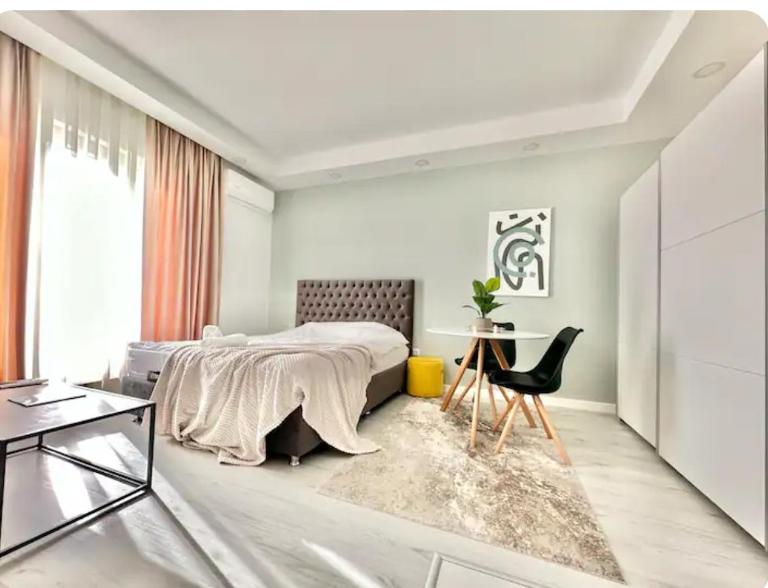 Singel room A103 StayInnby Cosmopolis - B&B Ştefăneştii de Sus
