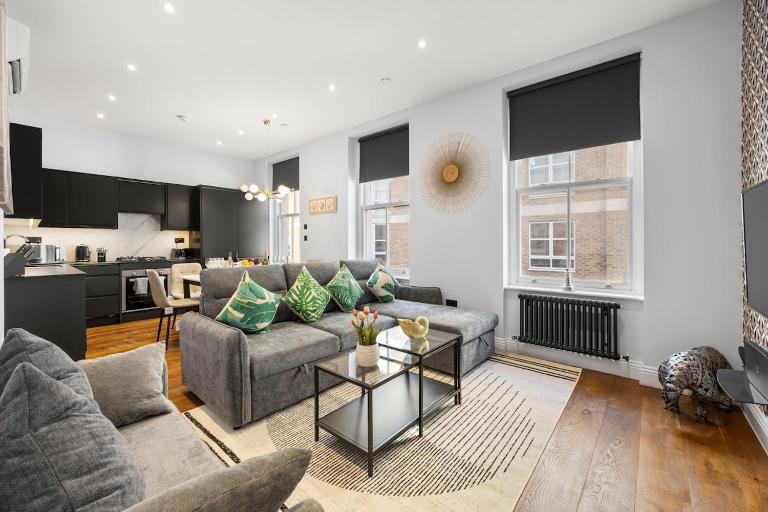 Luxury 3 Bedroom Apartment - Pimlico, London SW1V - B&B London
