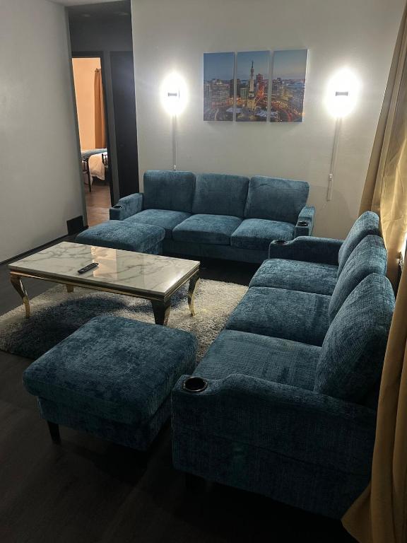 Game Room, Fenced backyar, Fire pit, Small grill - Chambres d'hôtes Indianapolis