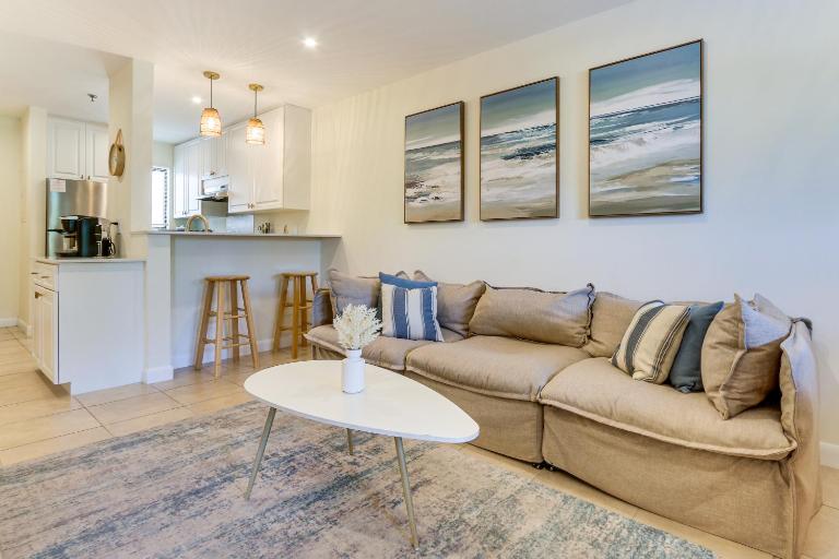 Relax, Recharge, Repeat: Hilton Head Resort Condo - B&B Hilton Head