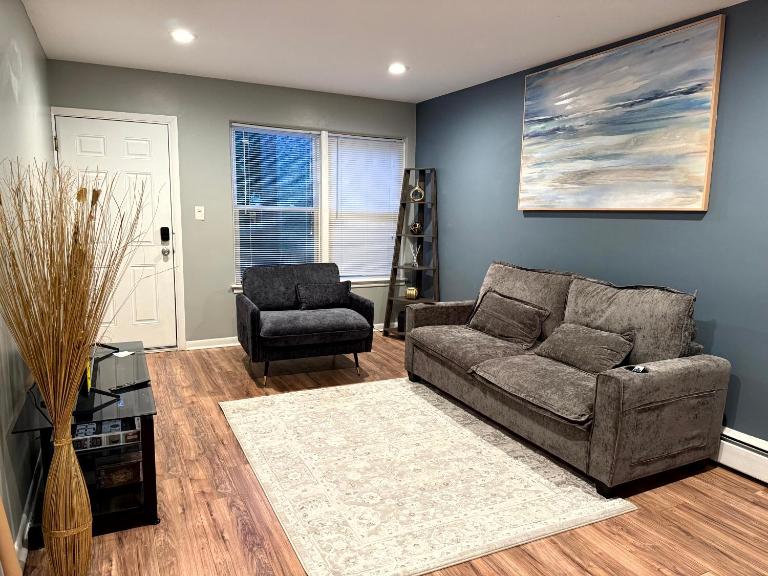 Chicago 1BR Free Parking, Near Transit And Dining - B&B Chicago