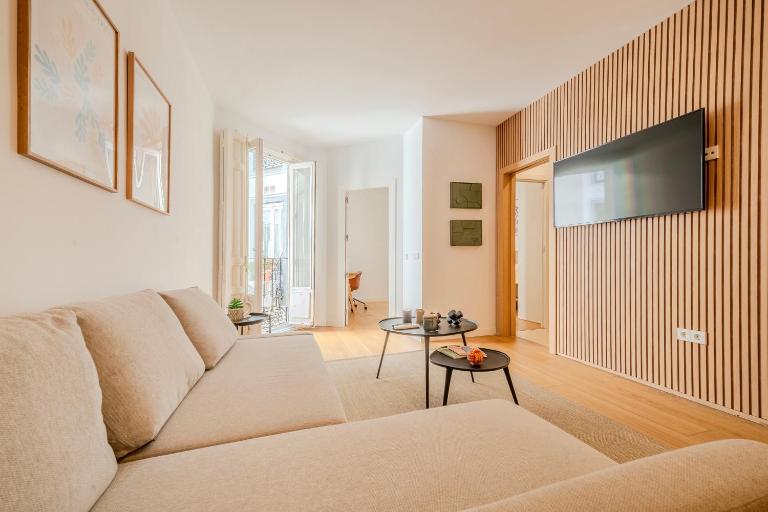 Moderno en Gran Vía con AC y WIFI para 4 huéspedes - B&B Madrid