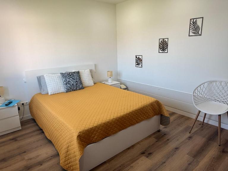 Almaré Guest House - B&B Calheta