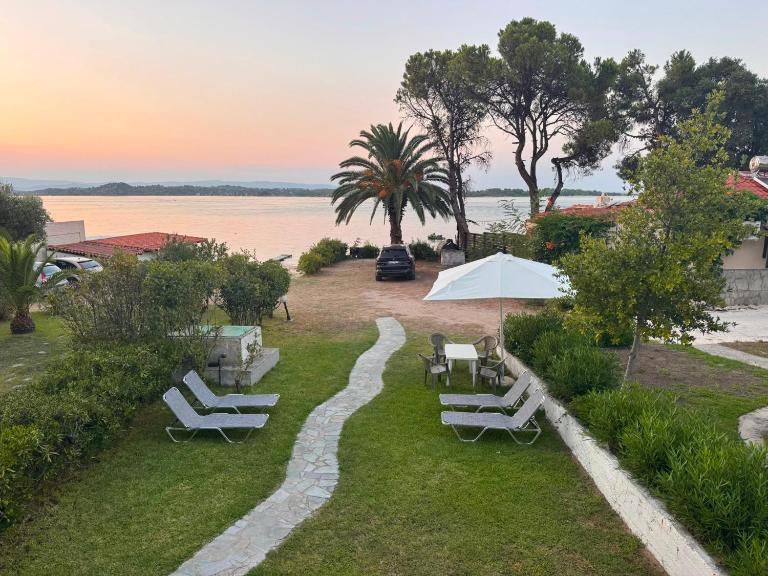 Diafanos Beach Apartments - Ferienwohnung Vourvourou