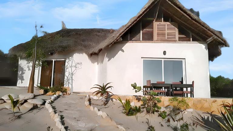 Charming House in Anakao with Garden and Terrace - Chambres d'hôtes Anakao