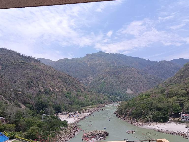Aloha Ganga View 2BHK by Ganges Hospitality - B&B Rishikesh