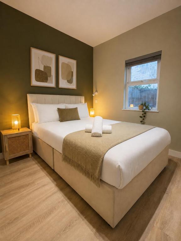 Lavish Central London Apartment - Kensington Close, London Museums, Westfield, Fulham FC Stadium, Chelsea FC Stadium - B&B London