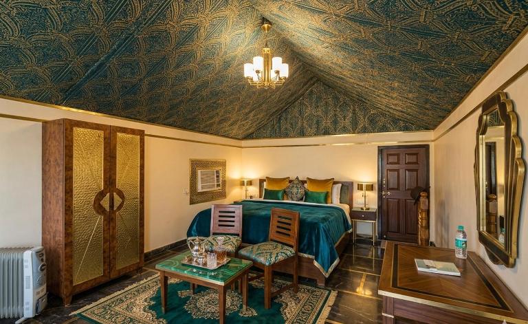 Camp & Desert Safari & Pool - B&B Sām
