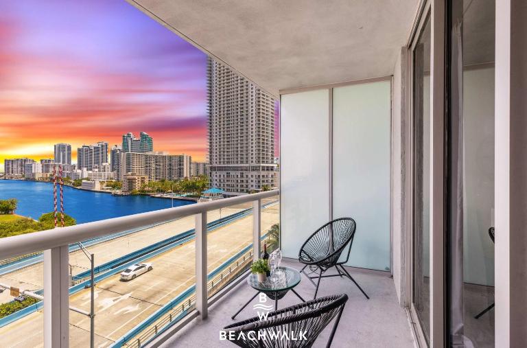 Amazing Studio Infinity View Balcony - Ferienwohnung Hallandale Beach