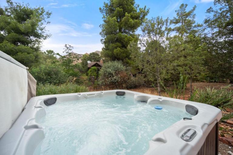 Perfect home in Sedona With HotTub - Chambres d'hôtes Sedona