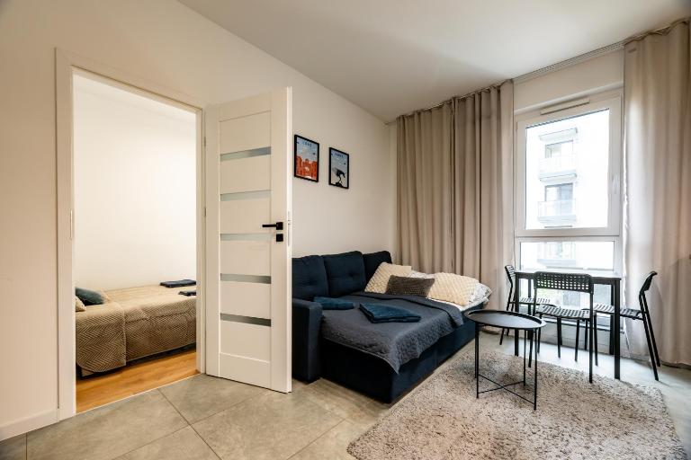 Work and Rest Apartment by Fengshui4u, przy Piotrkowskiej, coworking, siłownia, nowy budynek - Ferienwohnung Łódź
