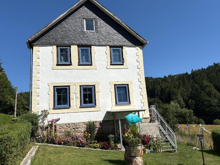 Landhaus Sommerberg - Bed and Breakfast Schleusingen